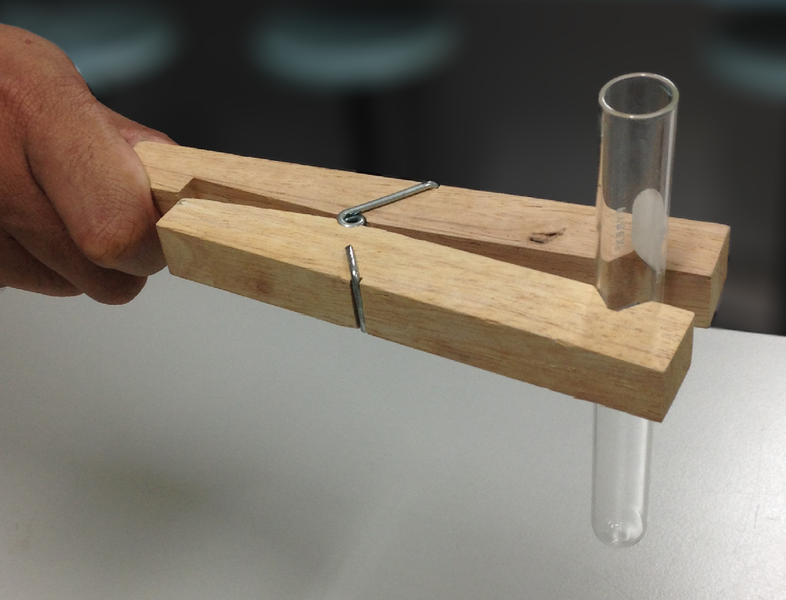 File:TestTubeHolder.png
